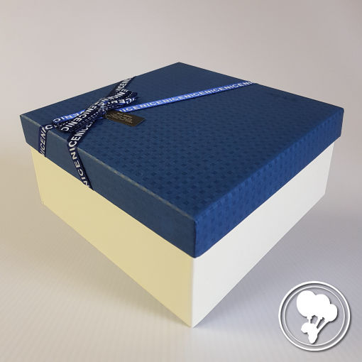 Square-Shaped Gift Boxes
